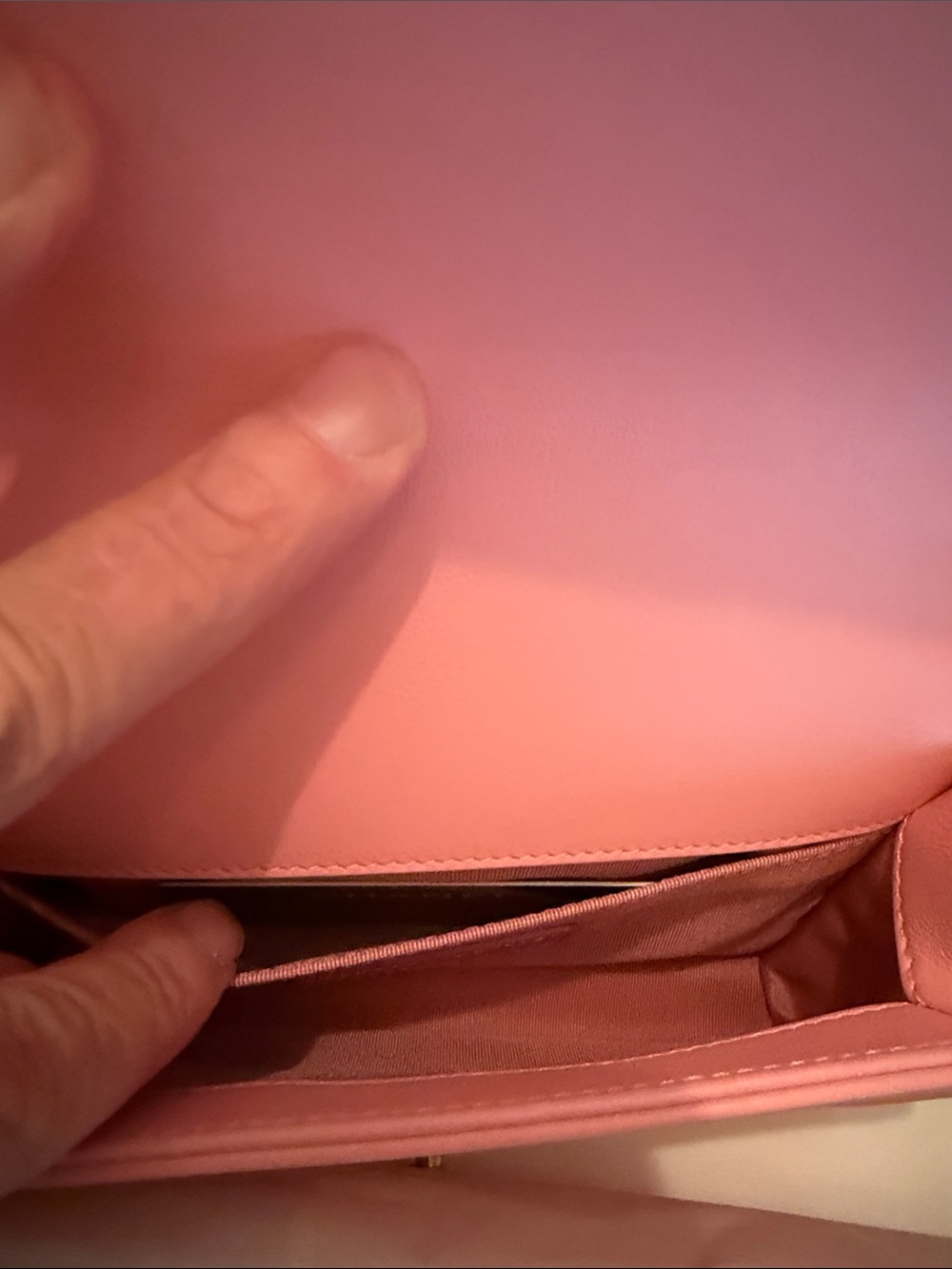 RARE ! Limited Edition Pink Quilted Chain Shoulder / belt Bag with Gold Hardware - Picture 7 of 9